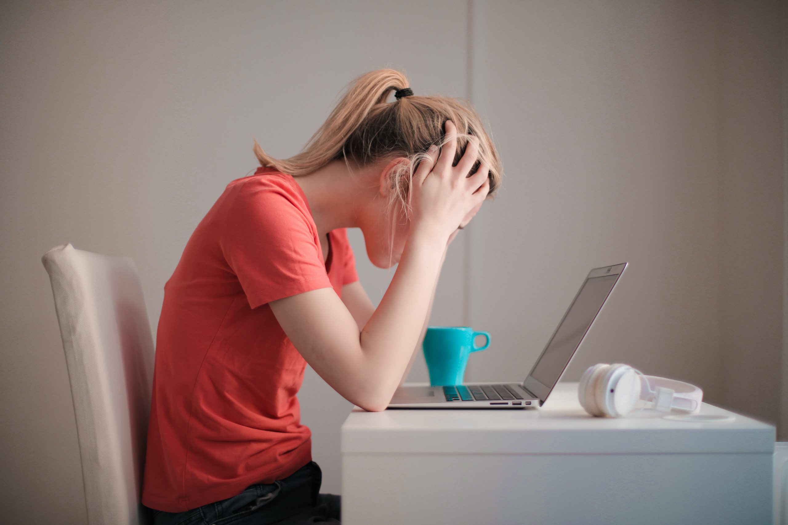 Lee más sobre el artículo Síndrome de burnout: Una enfermedad muchas veces silenciada