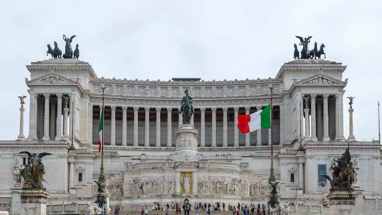 Lee más sobre el artículo Expectación en torno a Italia